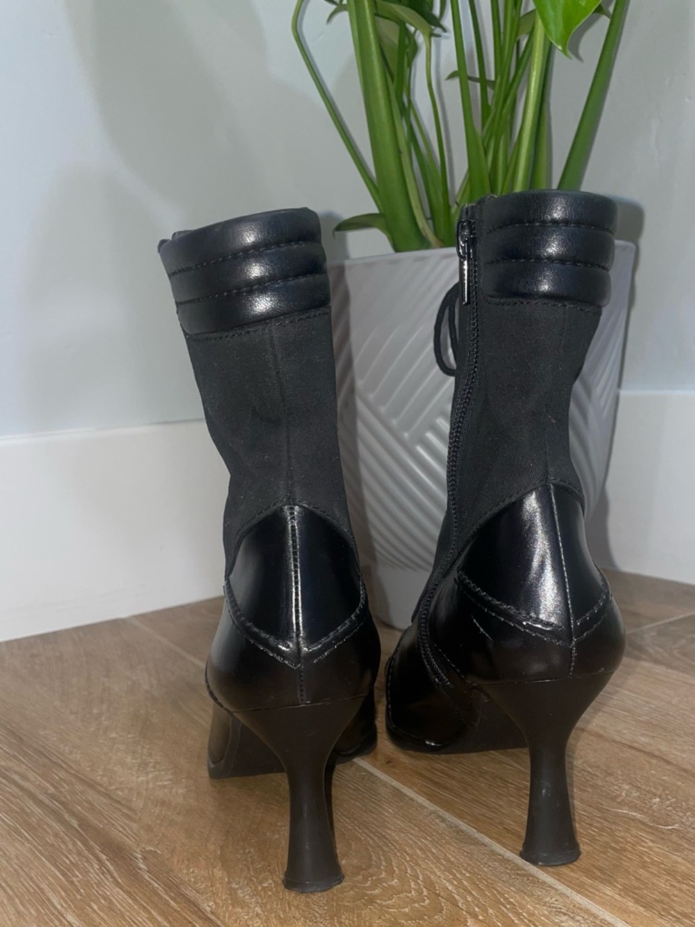 Stuart Weitzman Boot - Picture 4 of 12